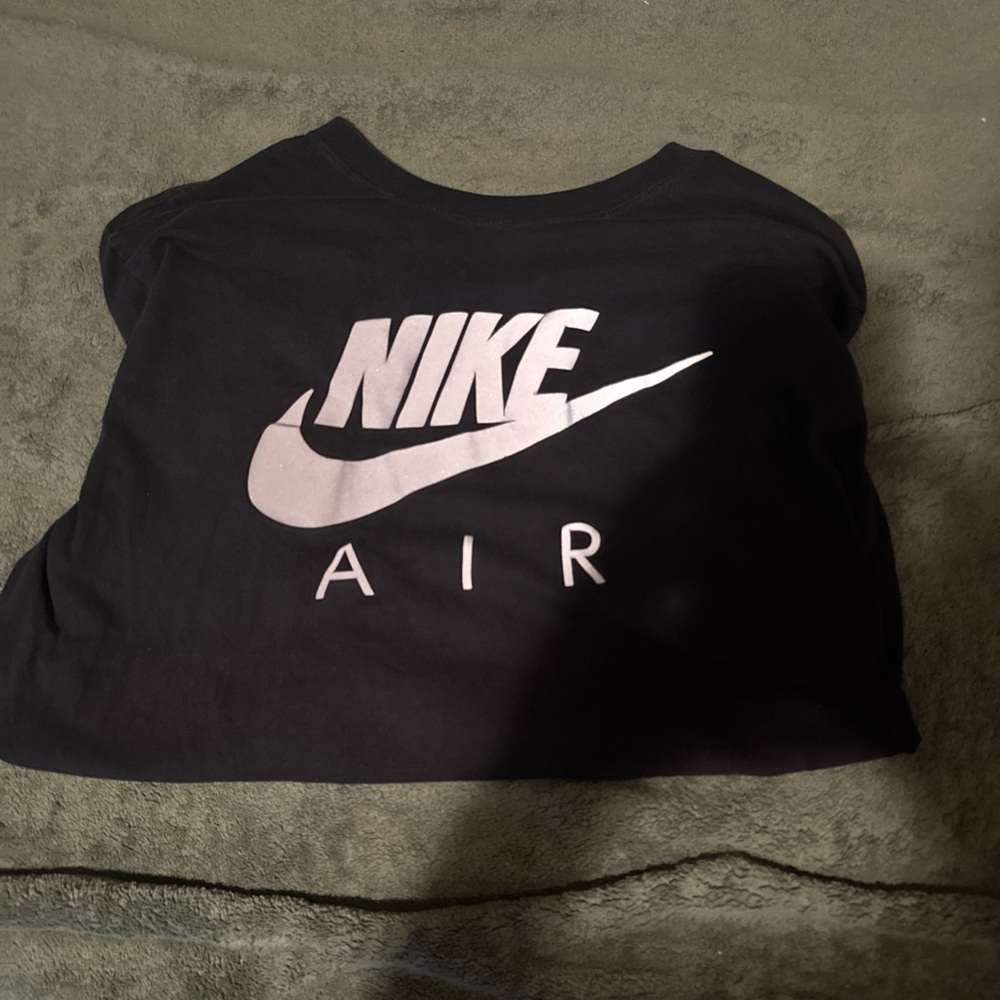 Nike Black Short Sleeve Tee Athletic Style